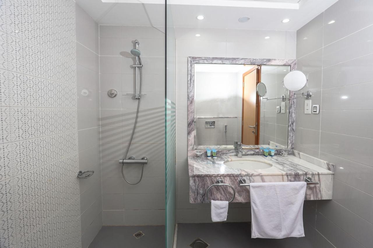 Al Azmy 116 Hotel ชาร์จาห์ ภายนอก รูปภาพ