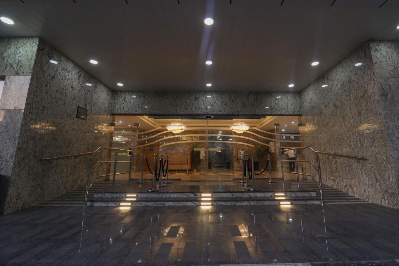 Al Azmy 116 Hotel ชาร์จาห์ ภายนอก รูปภาพ