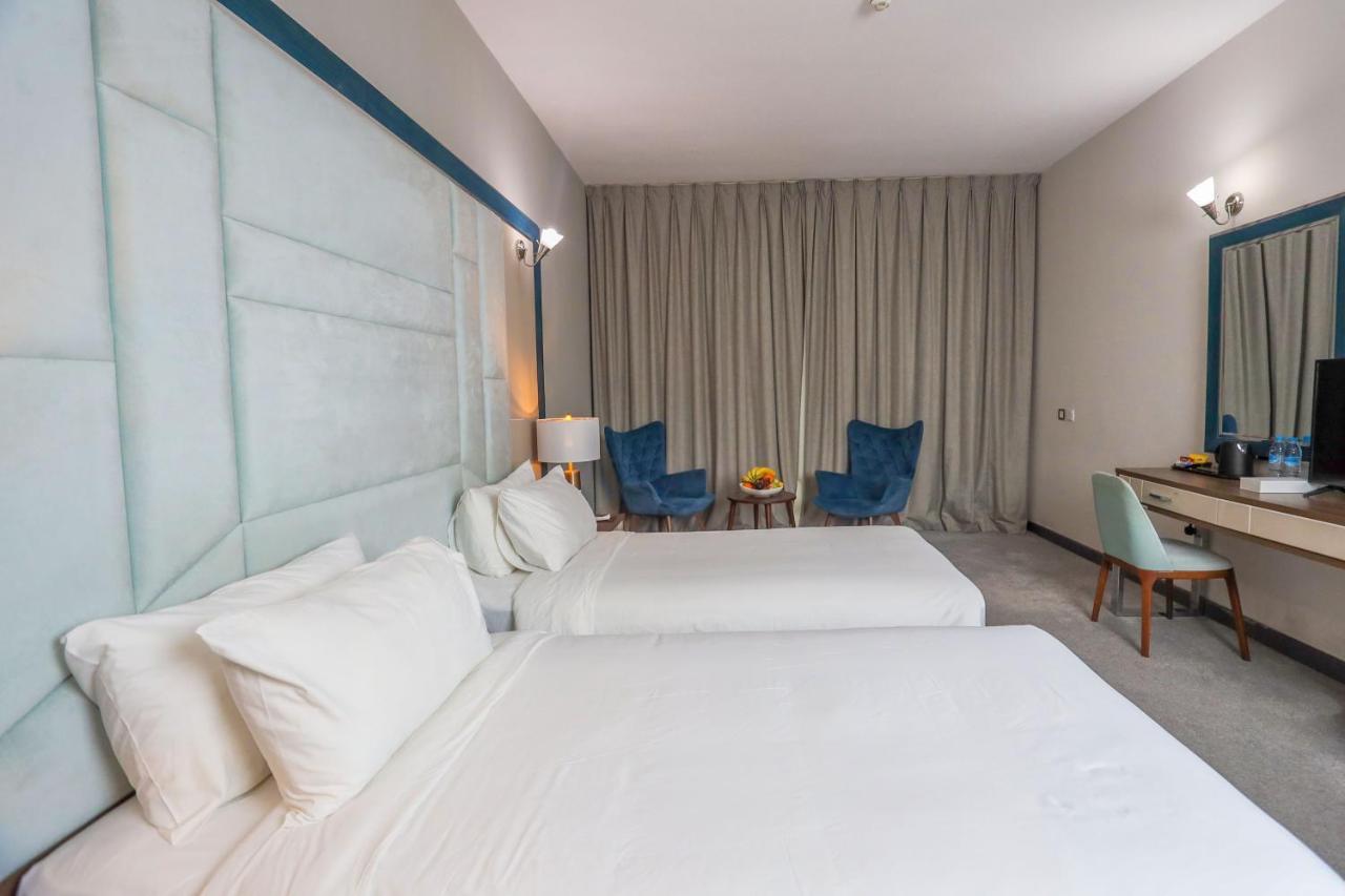 Al Azmy 116 Hotel ชาร์จาห์ ภายนอก รูปภาพ